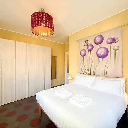 Free Parking - Elegant Two-bedroom With Balcony * Cernobbio