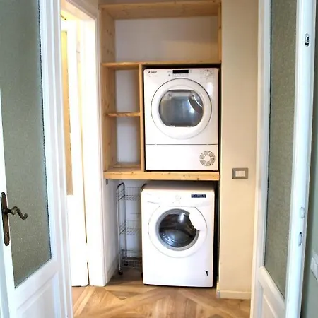 Lejlighed Free Parking - Elegant Two-bedroom With Balcony Cernobbio