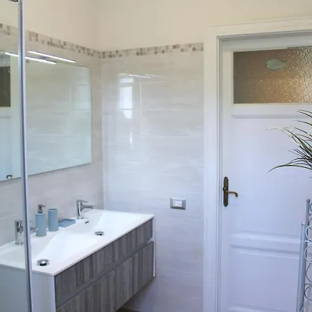 Free Parking - Elegant Two-bedroom With Balcony Lejlighed *