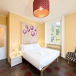 Free Parking - Elegant Two-bedroom With Balcony *
