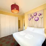 Free Parking - Elegant Two-bedroom With Balcony * Cernobbio
